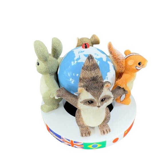 Charming Tails Fitz and Floyd Friends Around The World Resin Whimsical Figurine - Picture 3 of 16